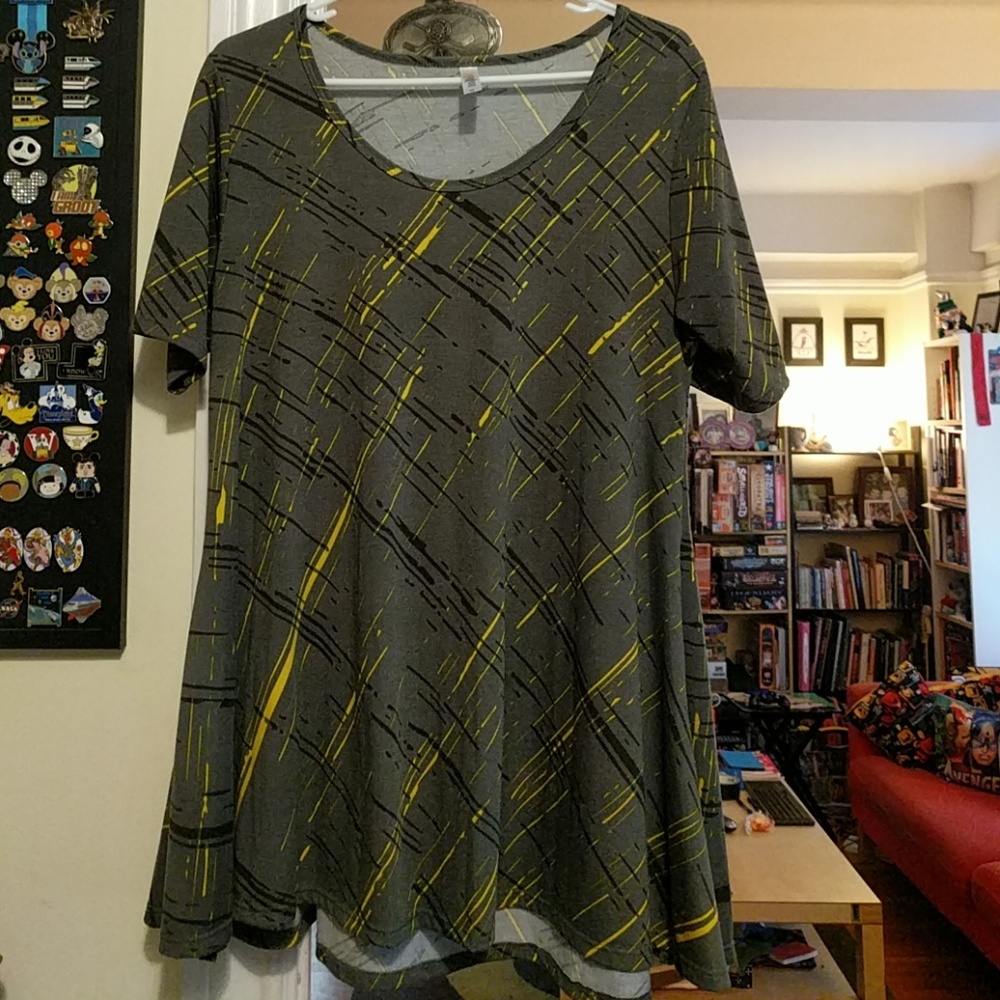 LuLaRoe Perfect T Size Medium